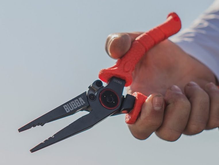 10 Best Saltwater Fishing Pliers + Buying Guide 9
