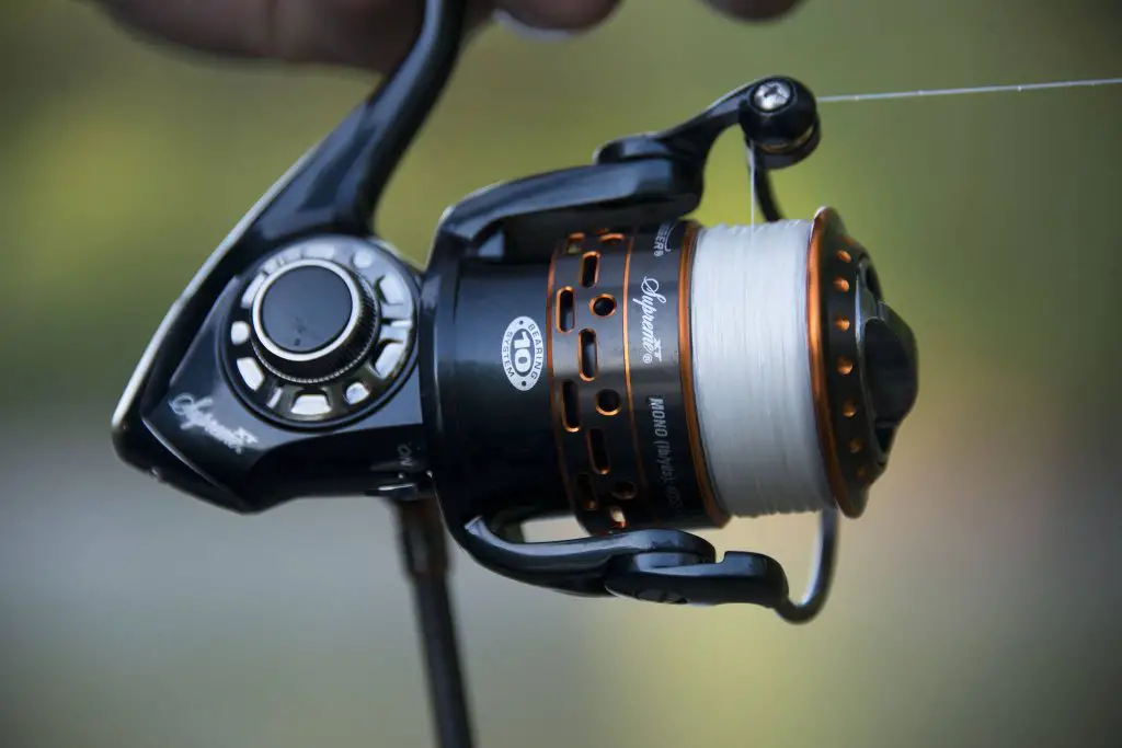 Pflueger president spinning reel close up with mono line