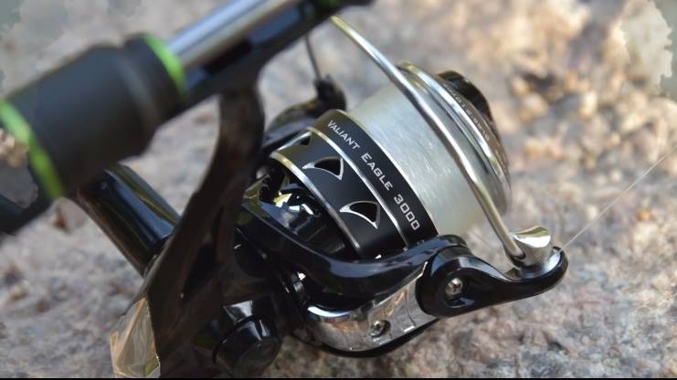 kastking valiant eagle spinning reel 3000 spooled with mono line