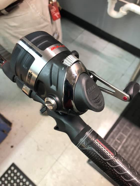 Reviewing the 10 Best Spincast Reels for Bass 13